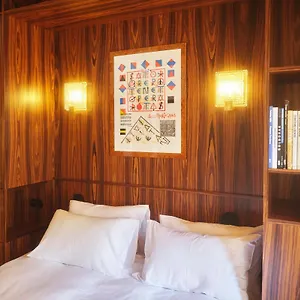 Hotel Present - Entree Autonome, Reception En Ligne - Encore Mieux Arles